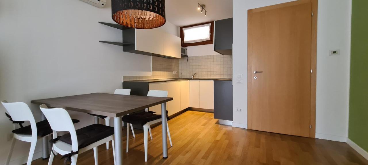 Garda Lake Aloha Apartments 토르볼레 외부 사진